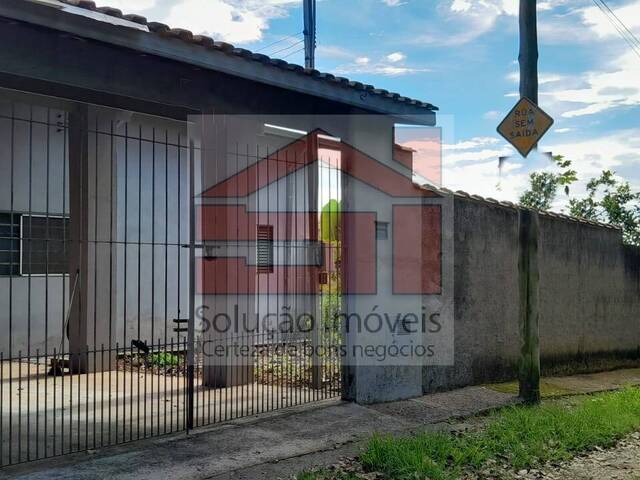 #749 - Casa para Venda em Caçapava - SP - 2