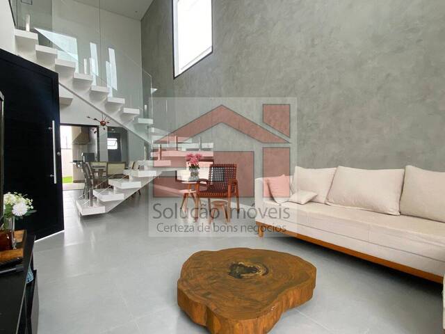 Casa para Venda em Caçapava - 2