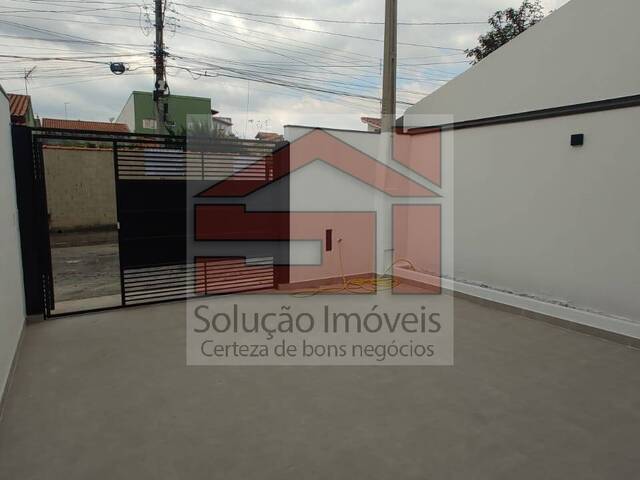 Casa para Venda em Caçapava - 2