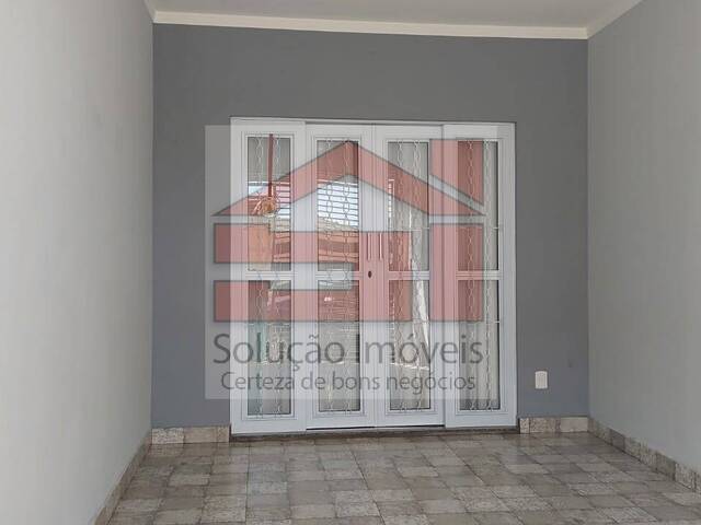 Casa para Venda em Caçapava - 2