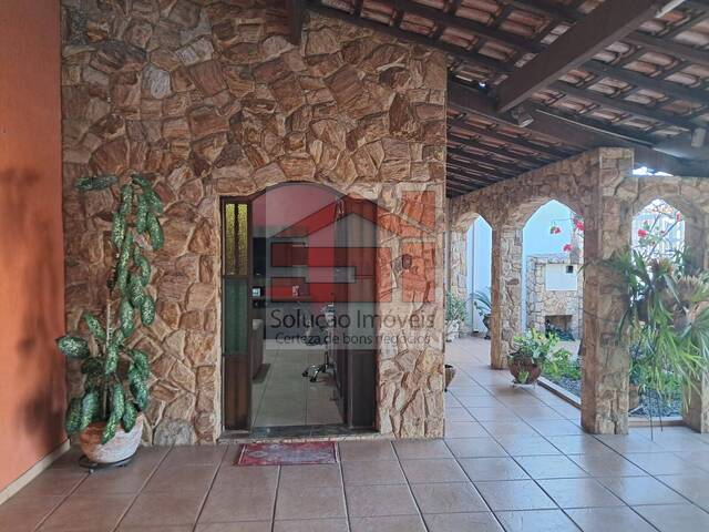 Casa para Venda em Caçapava - 2