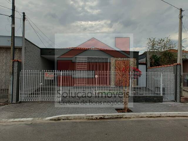 Casa para Venda em Caçapava - 2